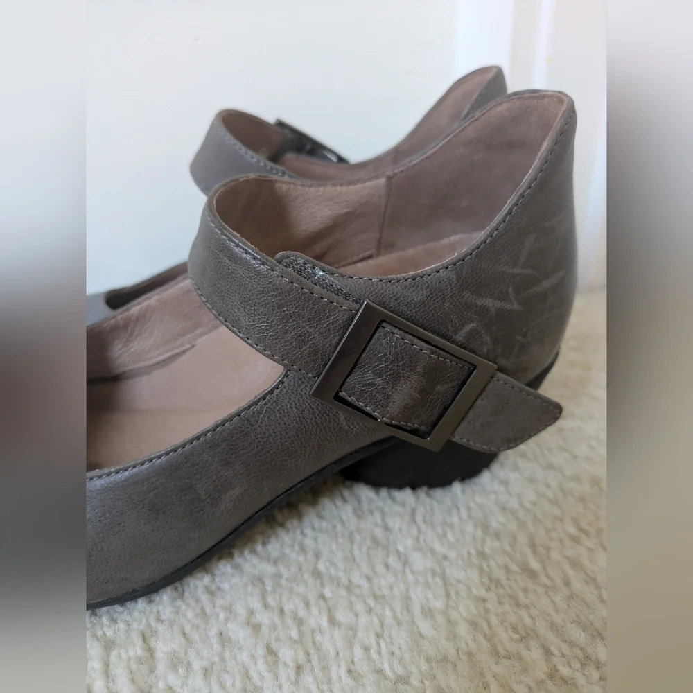 dansko roxanne